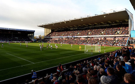 詹姆斯的 詹姆斯的